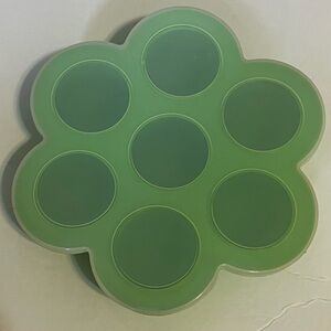 Silicone Air Fryer Egg bite Mold  Reusable Egg Bites Pan with Lid